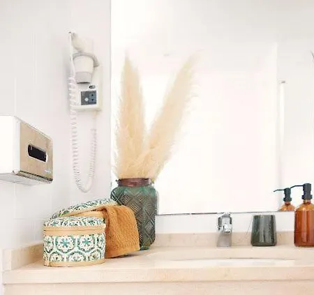 Cosy With Sea View And Pool Apartment *