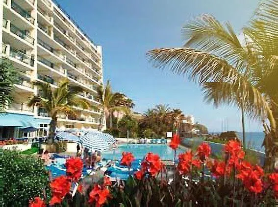 Cosy With Sea View And Pool Apartment