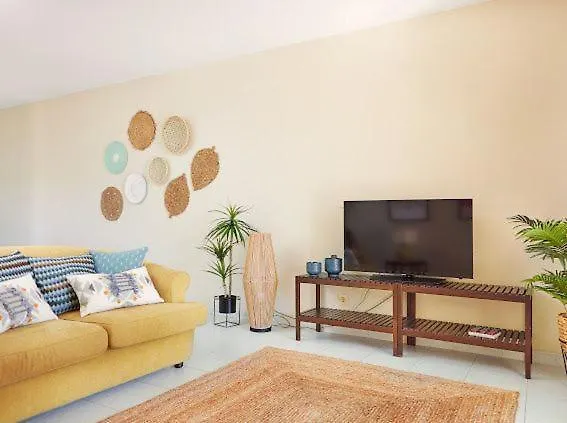 Cosy With Sea View And Pool *