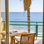 アパート Cosy With Sea View And Pool